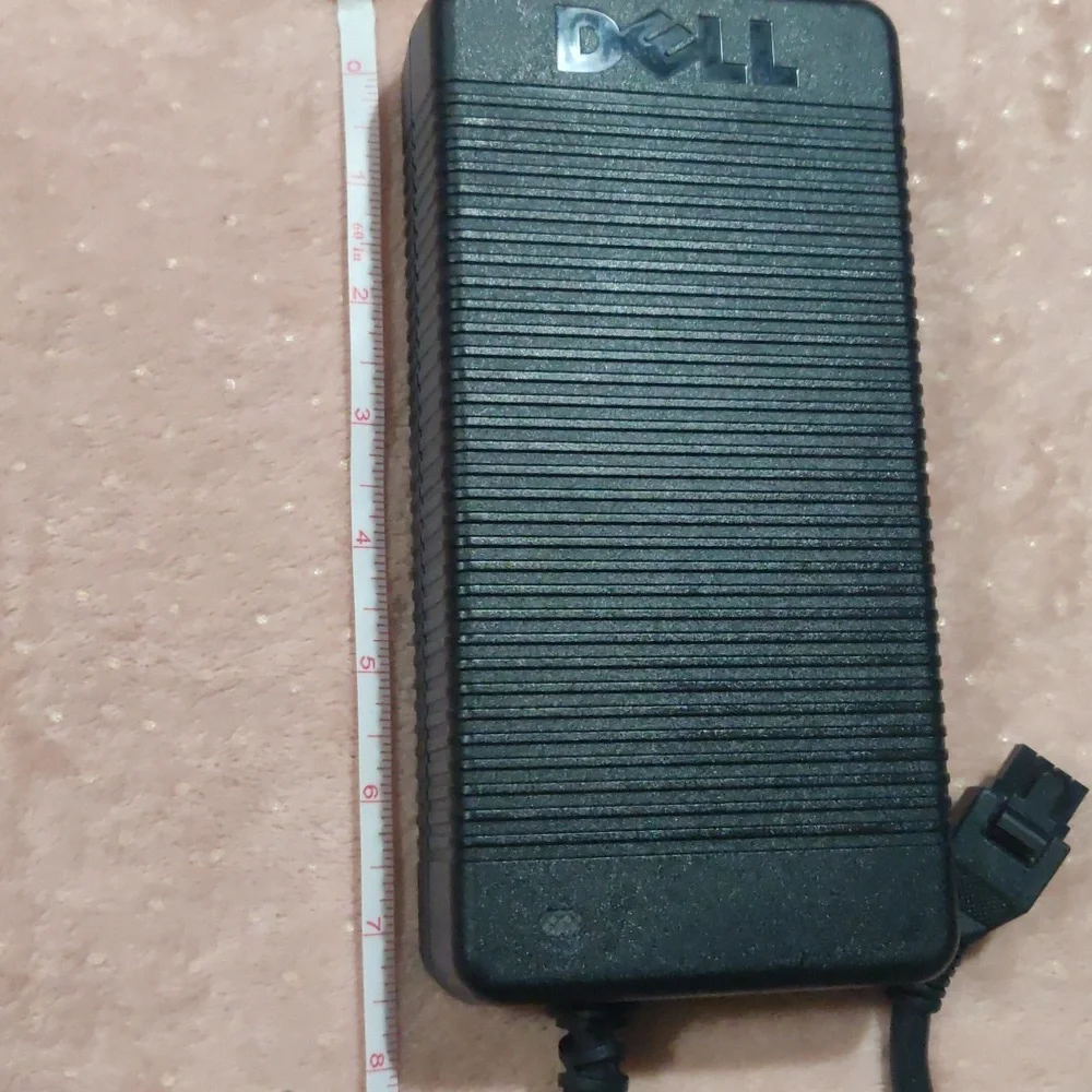 Dell AC/DC adapter